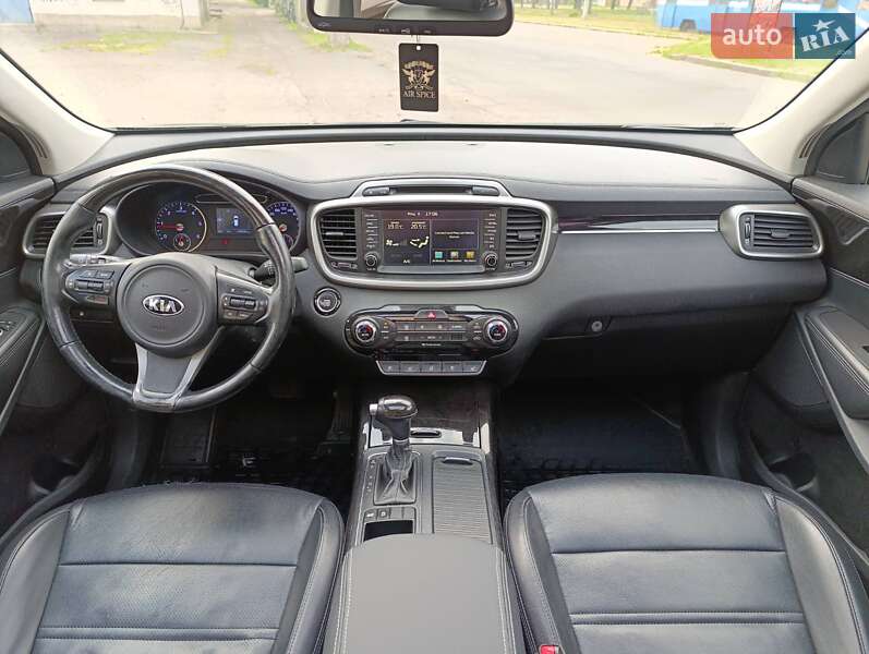 Внедорожник / Кроссовер Kia Sorento 2015 в Николаеве