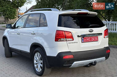 Внедорожник / Кроссовер Kia Sorento 2011 в 