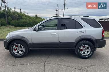 Позашляховик / Кросовер Kia Sorento 2005 в 