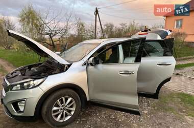 Внедорожник / Кроссовер Kia Sorento 2016 в 