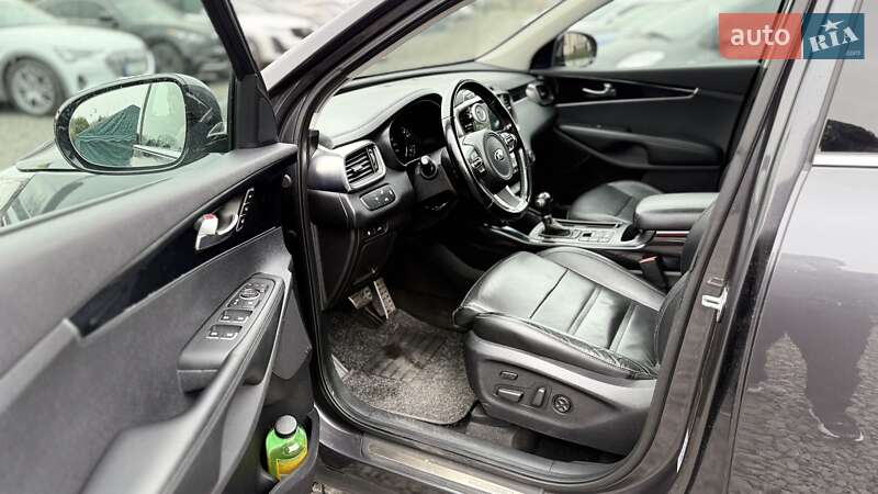 Внедорожник / Кроссовер Kia Sorento 2015 в Хмельницком