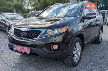 Позашляховик / Кросовер Kia Sorento 2011 в 