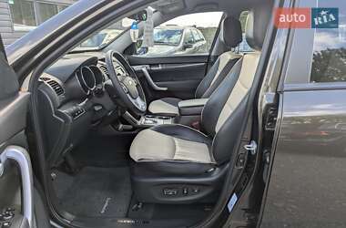 Позашляховик / Кросовер Kia Sorento 2011 в 