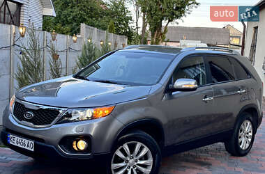 Позашляховик / Кросовер Kia Sorento 2012 в 
