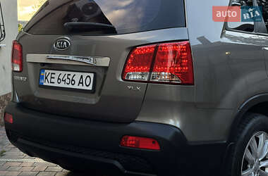 Позашляховик / Кросовер Kia Sorento 2012 в 