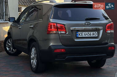 Позашляховик / Кросовер Kia Sorento 2012 в 