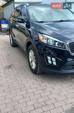 Позашляховик / Кросовер Kia Sorento 2015 в 