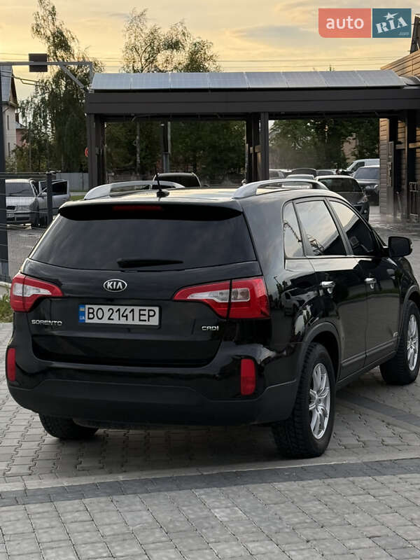 Позашляховик / Кросовер Kia Sorento 2012 в Івано-Франківську