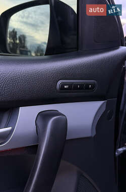 Позашляховик / Кросовер Kia Sorento 2012 в 