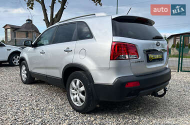 Внедорожник / Кроссовер Kia Sorento 2012 в 