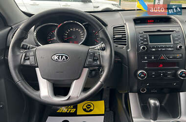 Внедорожник / Кроссовер Kia Sorento 2012 в 