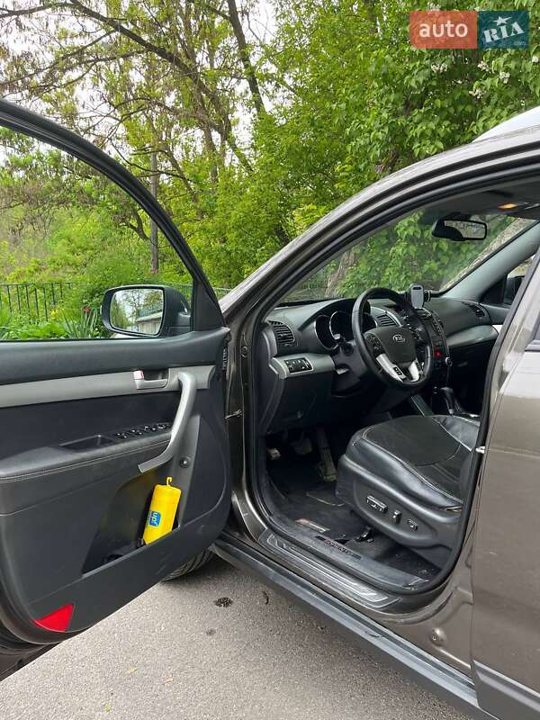 Позашляховик / Кросовер Kia Sorento 2011 в Тернополі