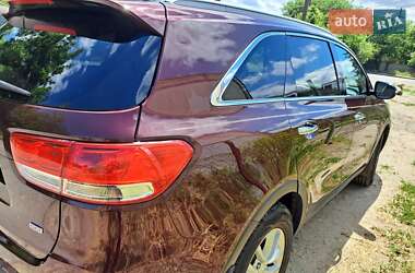 Позашляховик / Кросовер Kia Sorento 2016 в 