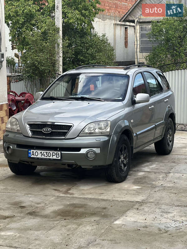 Позашляховик / Кросовер Kia Sorento 2003 в Тячеві