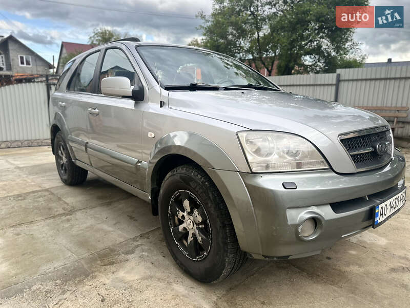 Позашляховик / Кросовер Kia Sorento 2003 в Тячеві