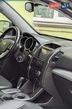 Внедорожник / Кроссовер Kia Sorento 2010 в 