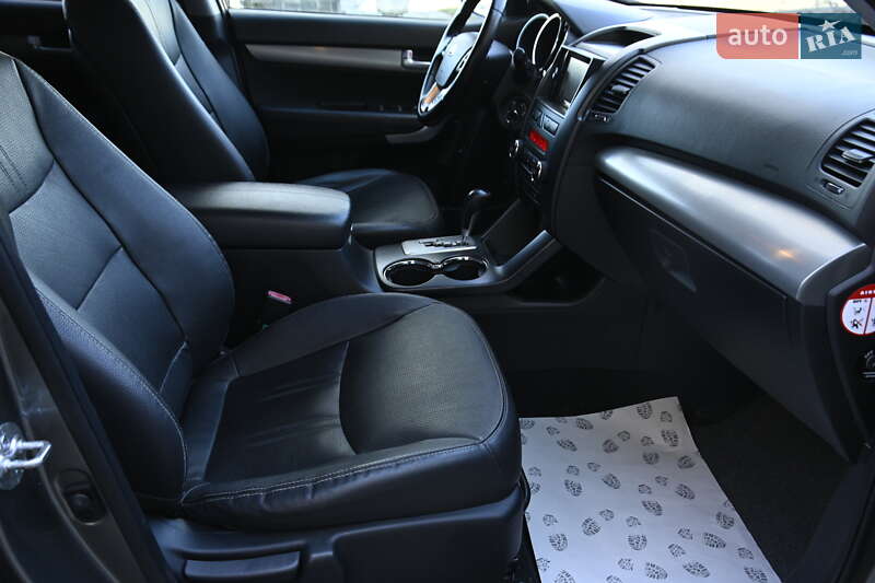 Позашляховик / Кросовер Kia Sorento 2010 в Бердичеві