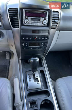 Позашляховик / Кросовер Kia Sorento 2006 в 