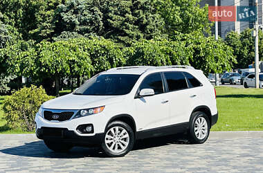 Позашляховик / Кросовер Kia Sorento 2011 в 