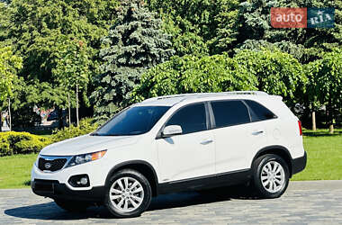 Позашляховик / Кросовер Kia Sorento 2011 в 