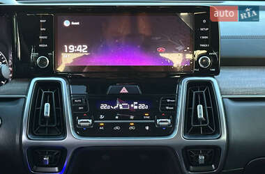 Внедорожник / Кроссовер Kia Sorento 2020 в 