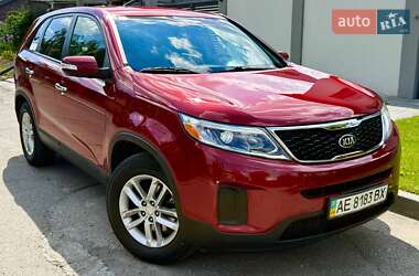 Позашляховик / Кросовер Kia Sorento 2015 в Дніпрі