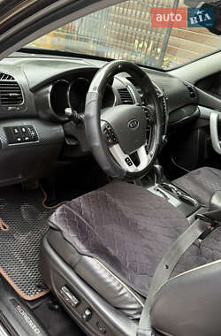 Позашляховик / Кросовер Kia Sorento 2011 в 