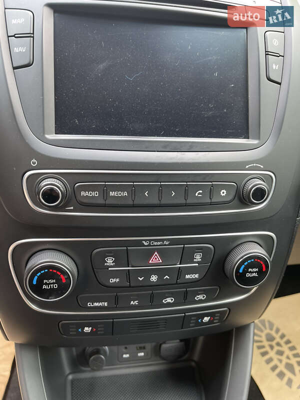 Внедорожник / Кроссовер Kia Sorento 2014 в Луцке