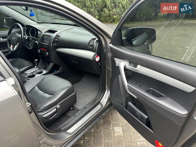 Позашляховик / Кросовер Kia Sorento 2010 в Городку