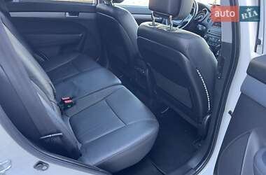 Позашляховик / Кросовер Kia Sorento 2015 в 