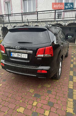 Позашляховик / Кросовер Kia Sorento 2012 в 