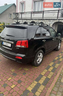 Позашляховик / Кросовер Kia Sorento 2012 в 