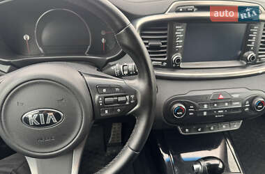 Внедорожник / Кроссовер Kia Sorento 2015 в 