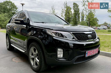 Внедорожник / Кроссовер Kia Sorento 2014 в 