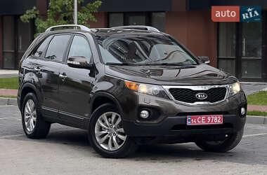 Позашляховик / Кросовер Kia Sorento 2010 в 
