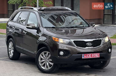 Позашляховик / Кросовер Kia Sorento 2010 в 