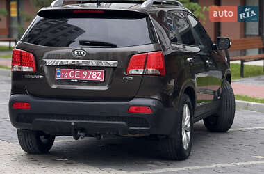 Позашляховик / Кросовер Kia Sorento 2010 в 