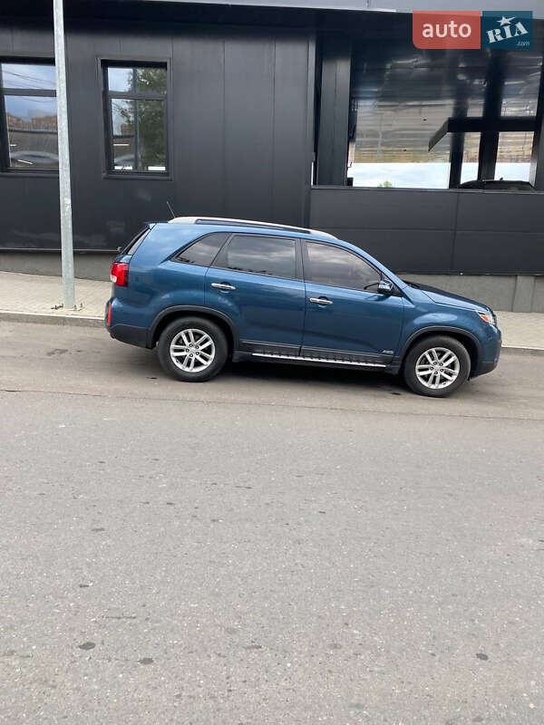 Внедорожник / Кроссовер Kia Sorento 2014 в Одессе