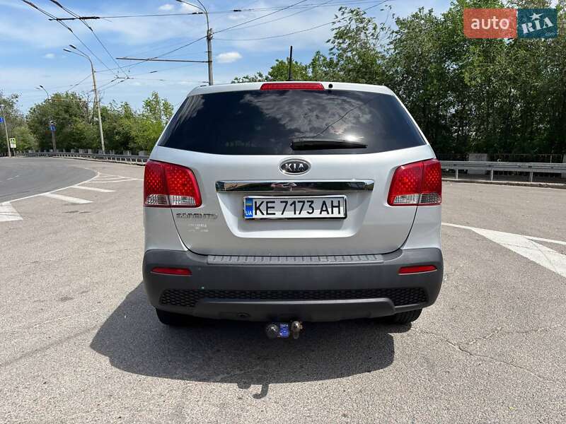 Позашляховик / Кросовер Kia Sorento 2010 в Дніпрі