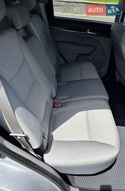 Внедорожник / Кроссовер Kia Sorento 2010 в 