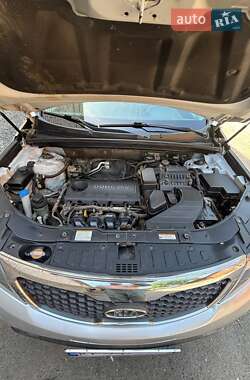 Внедорожник / Кроссовер Kia Sorento 2010 в 