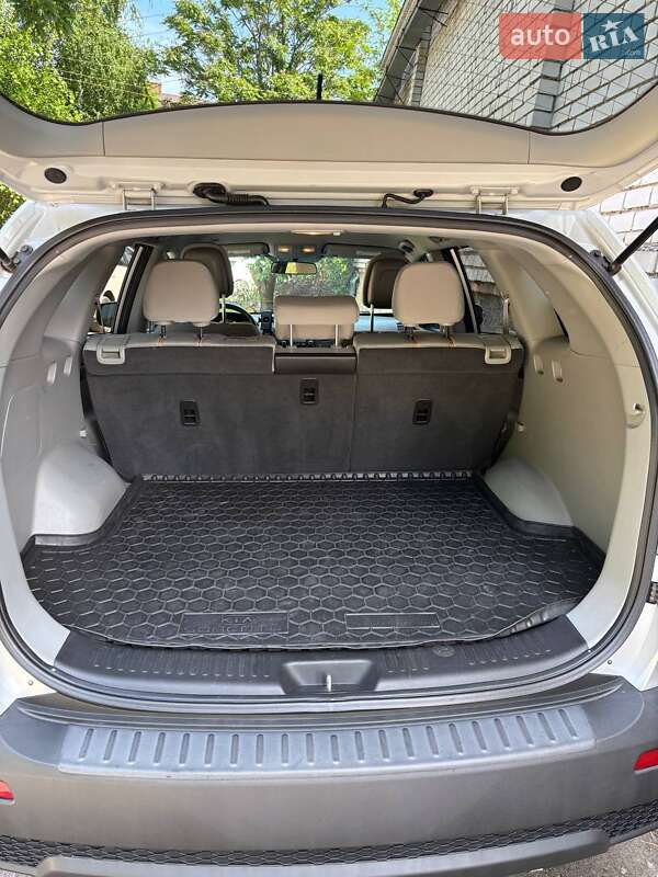 Позашляховик / Кросовер Kia Sorento 2010 в Дніпрі