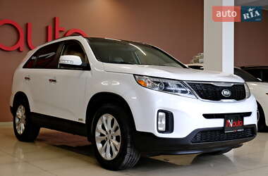 Позашляховик / Кросовер Kia Sorento 2015 в 
