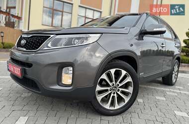 Позашляховик / Кросовер Kia Sorento 2013 в 
