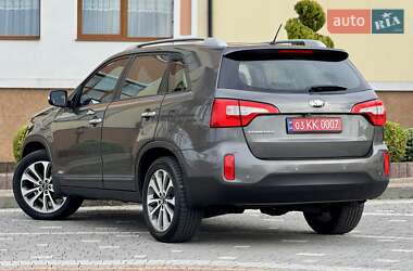 Позашляховик / Кросовер Kia Sorento 2013 в 