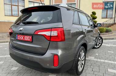 Позашляховик / Кросовер Kia Sorento 2013 в 