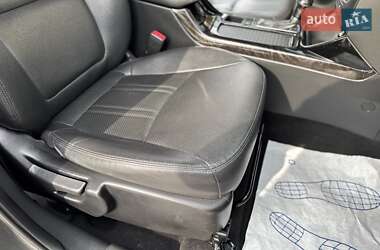 Позашляховик / Кросовер Kia Sorento 2013 в 