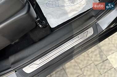 Позашляховик / Кросовер Kia Sorento 2013 в 