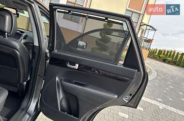 Позашляховик / Кросовер Kia Sorento 2013 в 
