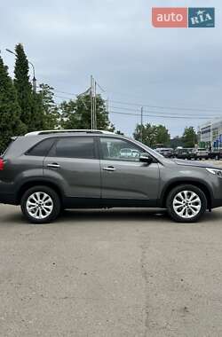 Позашляховик / Кросовер Kia Sorento 2012 в 